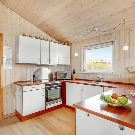 Amazing In With Kitchen Holiday home